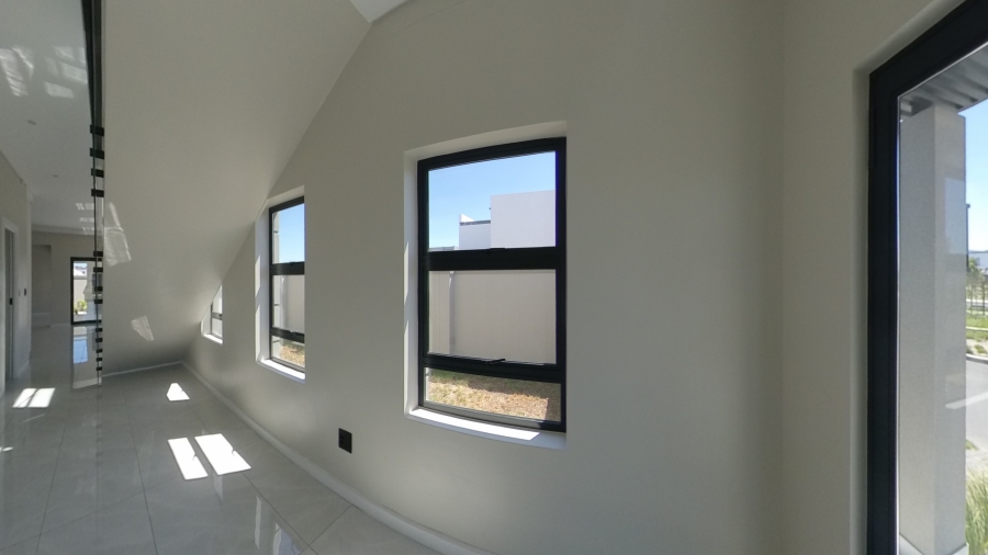 3 Bedroom Property for Sale in Sandown Western Cape
